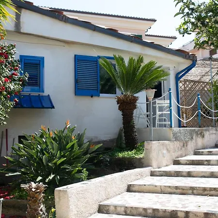 Dilettaanna Luxury Lipari Апартаменты *